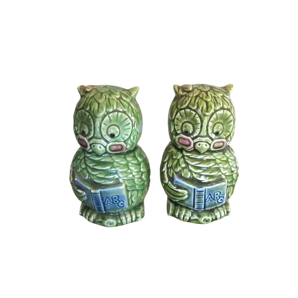 Owl Salt & Pepper Shakers Set 2pc Green Book Owls 4.5"x3"x3" Made in Japan Vtg